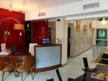 VENTA HOTEL BOUTIQUE CON 2 PILETAS, VINOTECA, CASCADA Y HAB. CON DISEÑO
