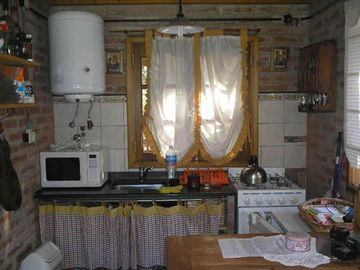 Casa en venta de 2 dormitorios c/ cochera en Villa Ventana
