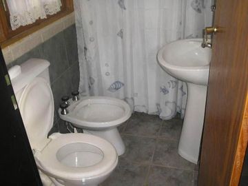 Casa en venta de 2 dormitorios c/ cochera en Villa Ventana
