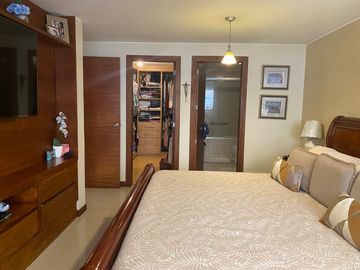 I3 VENDE CASA EN CUMBAYA