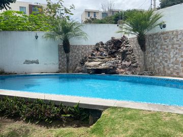I3 VENDE CASA EN CUMBAYA