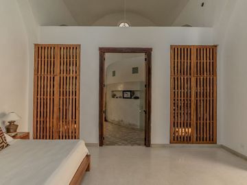 CASA COLONIAL EN VENTA, CENTRO HISTORICO MERIDA