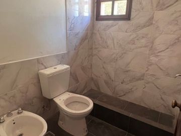 Casa en venta de 3 dormitorios c/ cochera en San Miguel