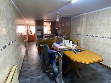 Chalet en venta de 3 dormitorios c/ cochera en Miramar