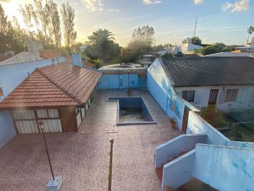Chalet en venta de 3 dormitorios c/ cochera en Miramar