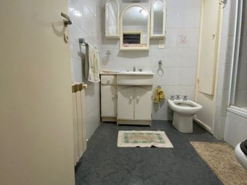 Chalet en venta de 3 dormitorios c/ cochera en Miramar