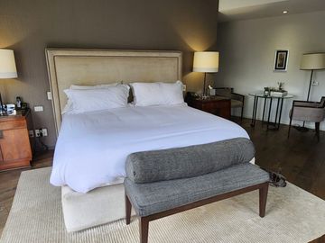 Venta exclusiva casa en condominio Bosques de las Lomas (R)
