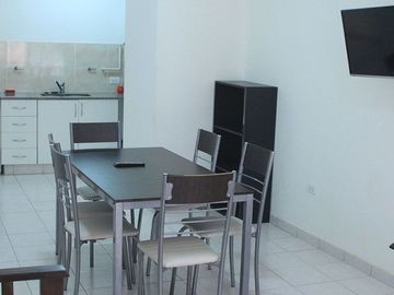 Departamento en alquiler temporario de 1 dormitorio c/ cochera en Universitario