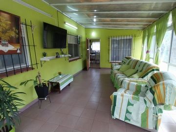BAJO SU VALOR!! CASA QUINTA EN VENTA EN LA PEREGRINA, SIERRA DE LOS PADRES