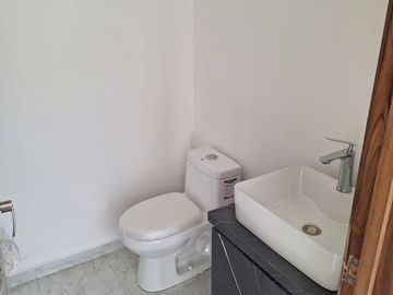 UDLA CASA NUEVA EN FRACC EL SUSPIRO