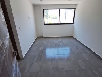 UDLA CASA NUEVA EN FRACC EL SUSPIRO