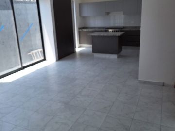 UDLA CASA NUEVA EN FRACC EL SUSPIRO