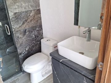 UDLA CASA NUEVA EN FRACC EL SUSPIRO