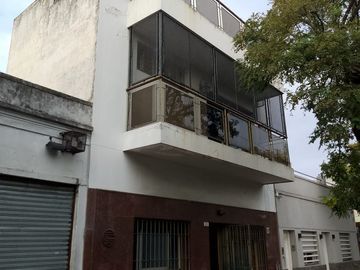 Casa de 4 ambientes en Venta en Mataderos