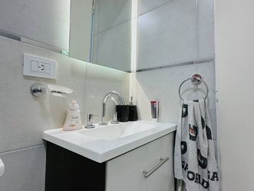 Departamento en venta de 2 dormitorios c/ cochera en Centro