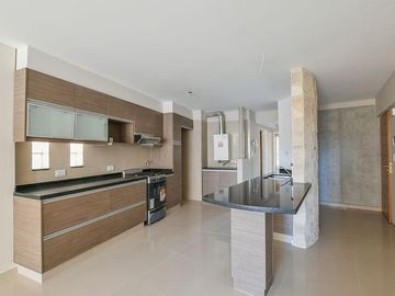 EN VENTA Depto 2 dorm c/ balcón y terraza en barrio Centro, Rosario