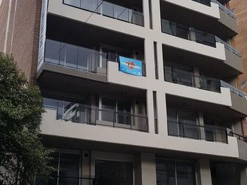 EN VENTA Depto 2 dorm c/ balcón y terraza en barrio Centro, Rosario