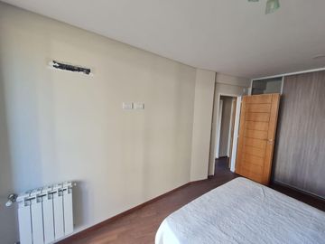 EN VENTA Depto 2 dorm c/ balcón y terraza en barrio Centro, Rosario