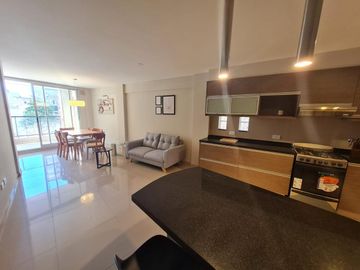 EN VENTA Depto 2 dorm c/ balcón y terraza en barrio Centro, Rosario