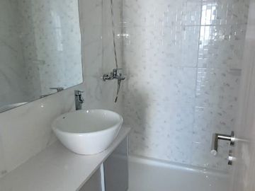 EN VENTA-Dpto 1 dorm. c/balcón-EMMA FUNDAR-Av Pellegrini al 1600-Rosario, Centro