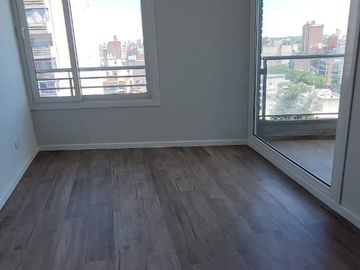 EN VENTA-Dpto 1 dorm. c/balcón-EMMA FUNDAR-Av Pellegrini al 1600-Rosario, Centro