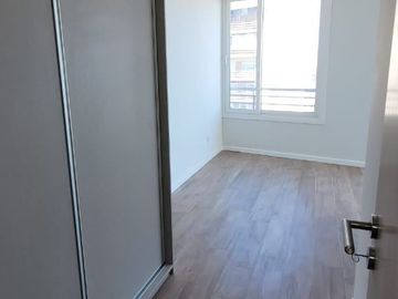 EN VENTA-Dpto 1 dorm. c/balcón-EMMA FUNDAR-Av Pellegrini al 1600-Rosario, Centro