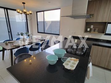 CASA EN VENTA CIUDAD MESETA.  - (3)