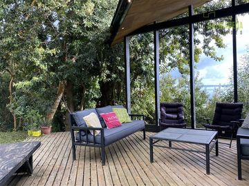 Casa en Venta en Playa Hermosa, moderna casa con acceso a la playa y gran vista
