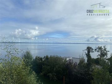Casa en Venta en Playa Hermosa, moderna casa con acceso a la playa y gran vista