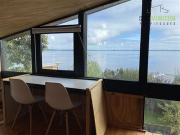 Casa en Venta en Playa Hermosa, moderna casa con acceso a la playa y gran vista