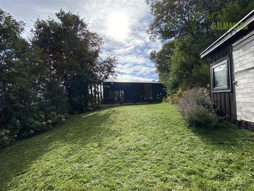 Casa en Venta en Playa Hermosa, moderna casa con acceso a la playa y gran vista