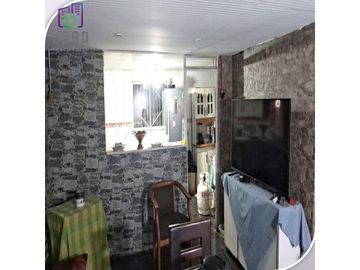 AMPLIA CASA CON AMPLIO TERRENO, EN LA  COMUNA EL BOSQUE - Jaba Propiedades