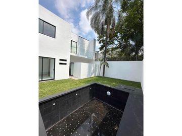 Plusvalia CASA NUEVA EN VENTA AL NORTE DE CUERNAVACA ESTILO MODERNO