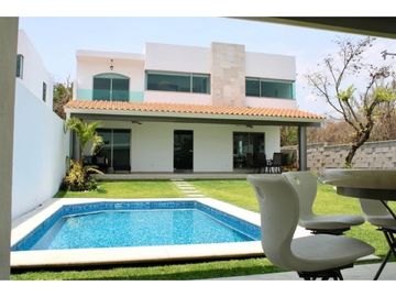 Casa Nueva en Venta Moderna en Residencial a 15 min de Cuernavaca