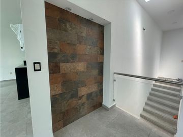 RESIDENCIA NUEVA EN VENTA  CON DISEÑO EN 1 NIVEL SEGURIDAD ALBERCA