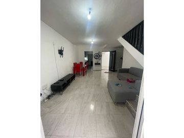 Casa  Semi Nueva en Venta en Emiliano Zapata en la 3 de Mayo