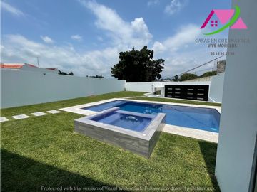 CASA SOLA NUEVA EN VENTA CON ATRACTIVO DISEÑO MODERNO Y SEGURIDAD