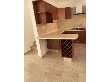 EN VENTA CASA NUEVA Y MODERNA CON SEGURIDAD EN EMILIANO ZAPATA