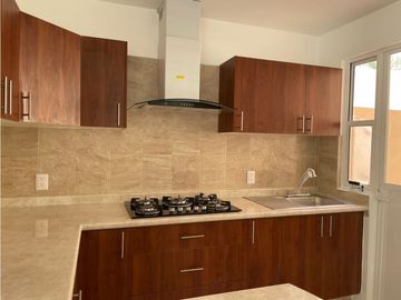 EN VENTA CASA NUEVA Y MODERNA CON SEGURIDAD EN EMILIANO ZAPATA