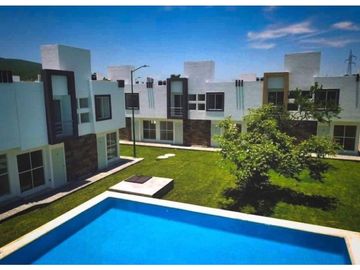 Se Vende Agradable Casa Nueva en Residencial los Ciruelos