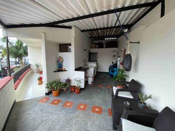 CASA EN VENTA EN SANTA MONICA/DOSQUEBRADAS