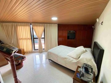 CASA EN VENTA EN SANTA MONICA/DOSQUEBRADAS