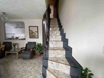 CASA EN VENTA EN SANTA MONICA/DOSQUEBRADAS