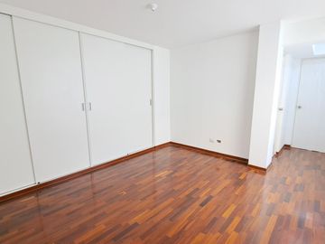 Se Vende Hermoso Departamento En Santiago De Surco En Estreno