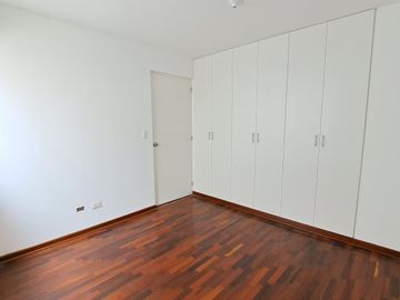 Se Vende Hermoso Departamento En Santiago De Surco En Estreno