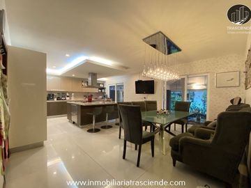 Casa de Lujo en Venta  San Bernardo, Zapopan, Jalisco.  Zona Andares