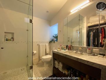 Casa de Lujo en Venta  San Bernardo, Zapopan, Jalisco.  Zona Andares