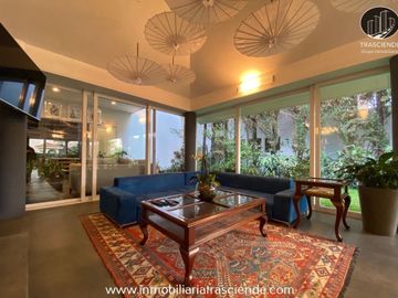Casa de Lujo en Venta  San Bernardo, Zapopan, Jalisco.  Zona Andares
