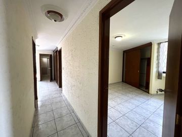 Casa en Venta y Renta en Santo Tomás de Aquino, Jardines de Guadalupe, Zapopan.