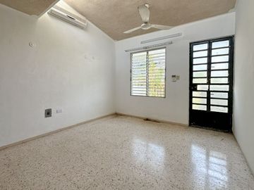Casa en Venta con 7 recamaras en Pensiones Merida Yucatan